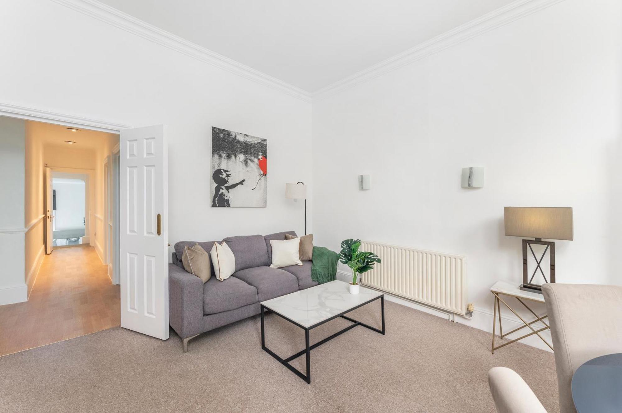 2 Min Walk Earls Court Station - Luxury 2 Bedroom Flat London Exterior photo